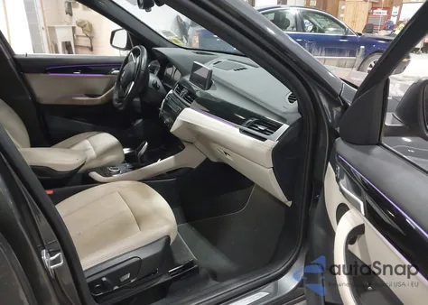 2022 BMW X1 xDrive28I z USA, uszkodzony, nr VIN WBXJG9C07N5U58616